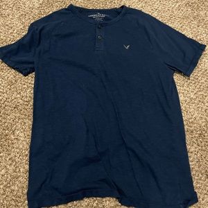 nothing wrong with it. just did a closet clean out and getting rid of stuff.